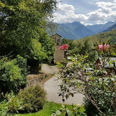 Maison Pyrenees - بيت للعطل *
